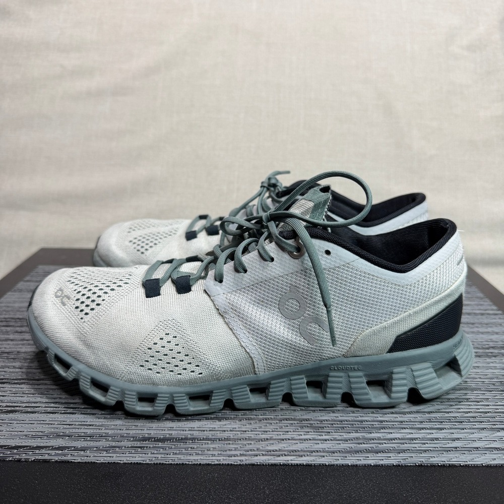On Cloud X Running Shoes - Mens 8 - Glacier Gray Running